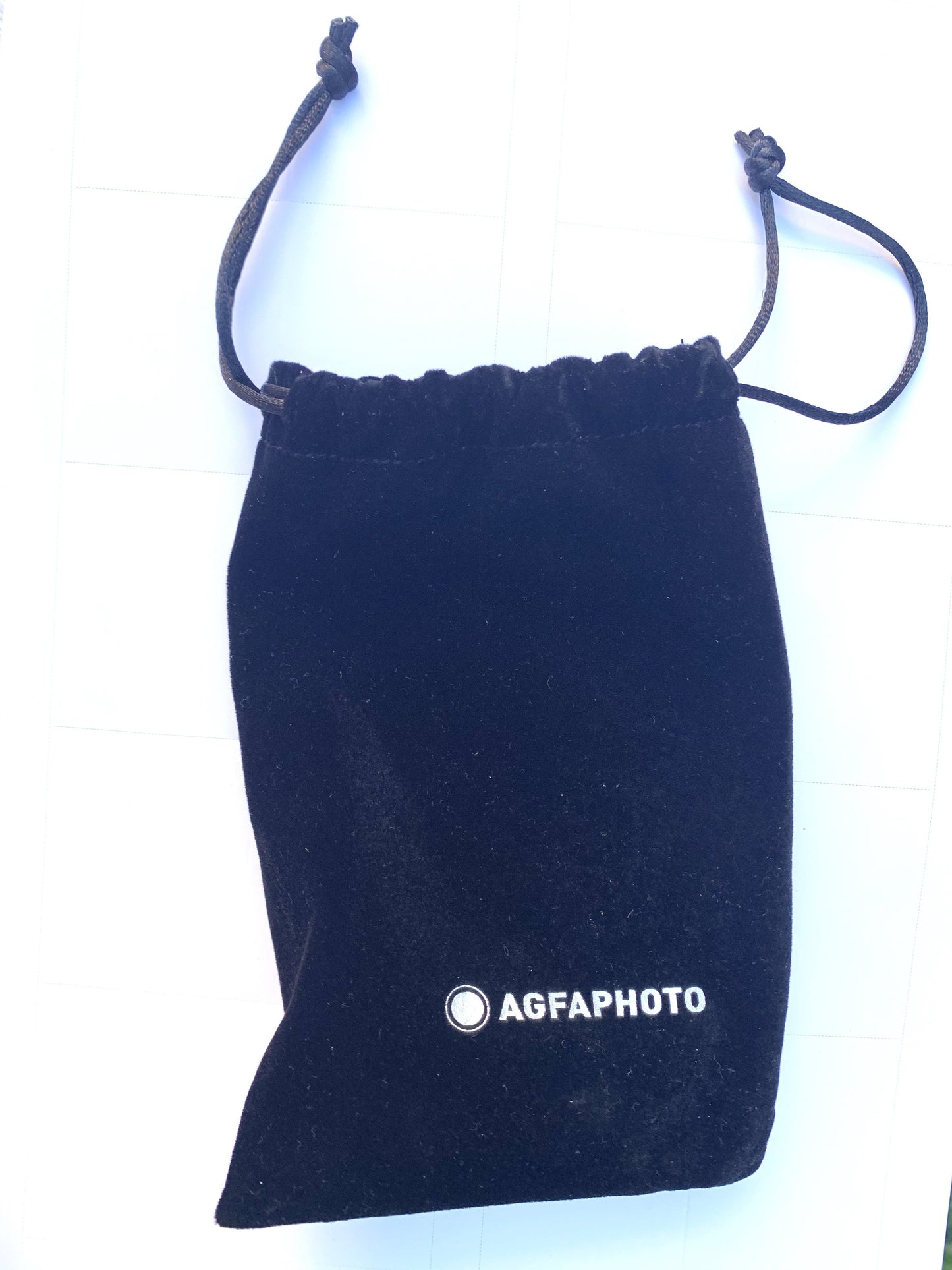 AgfaPhoto analoge 35mm Kleinbildfilm Foto Kamera rot mit Schwarzweiss Film Batterie - clever-outdoor.de